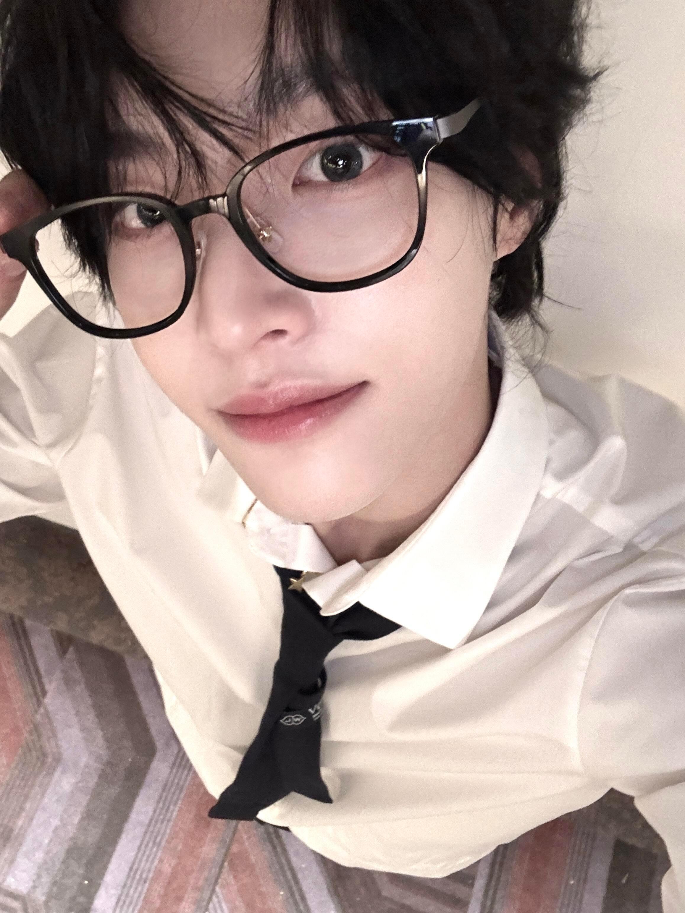 ✮ 𝐖𝐞𝐂𝐡𝐚𝐭头像｜朴元彬｜Wonbin | 低饱和头像｜权威男头