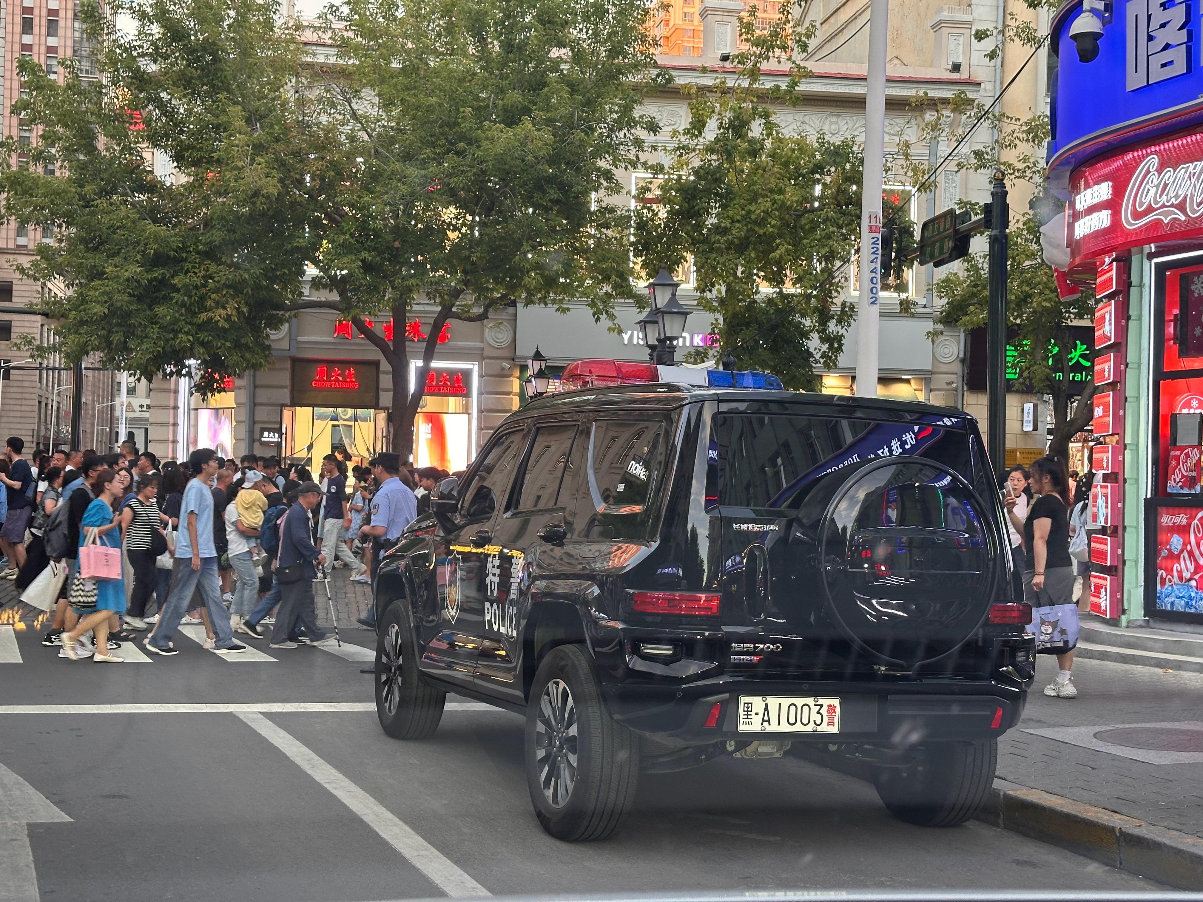 坦克700的特警车帅坦克700 ​​​
