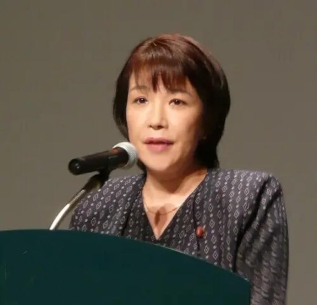 2025年11月10日国会质询中，在野党就官员领土问题口误质询高市早苗时，外务大