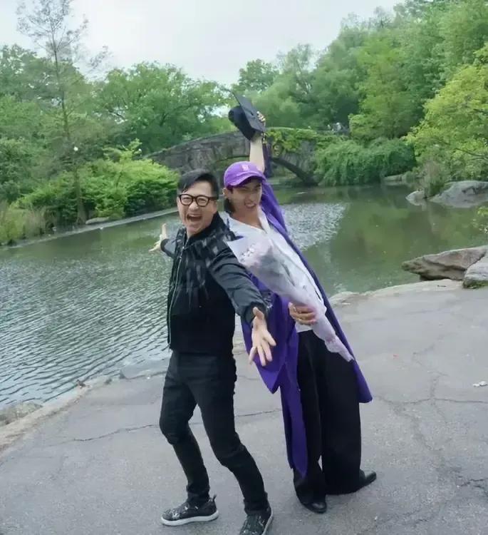 记者问秦昊：