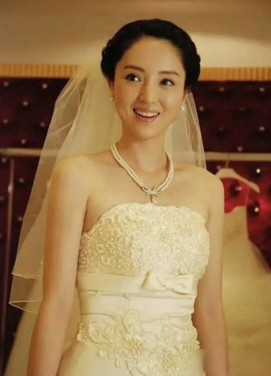 高云翔的现任妻子，有种翻版董璇的既视感。果然男人择偶的审美不会轻易改变的。