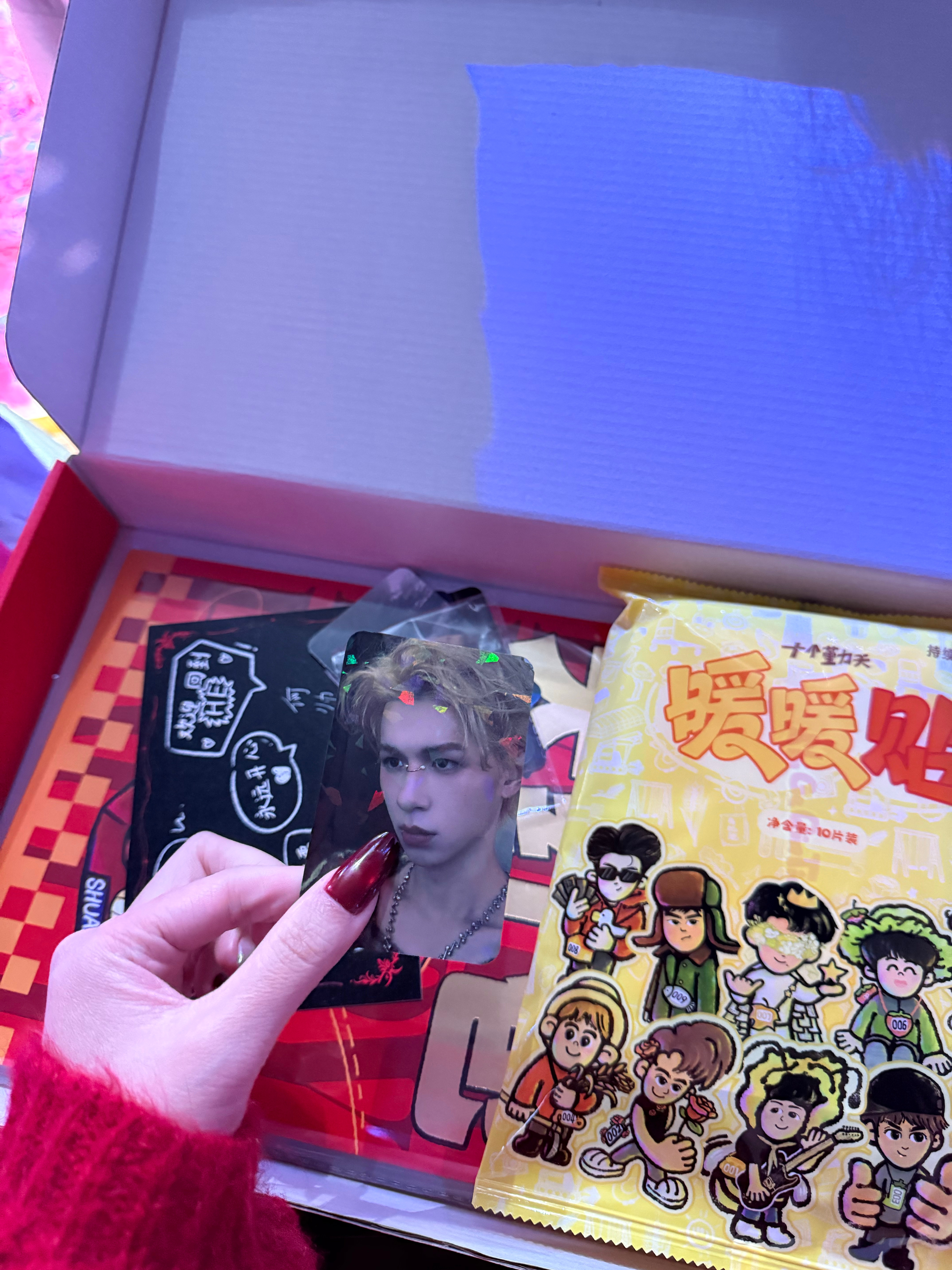 何浩楠讨好型演唱会人格  何浩楠演唱会讨好型人格来的！被何浩楠HE演唱会厦门安可