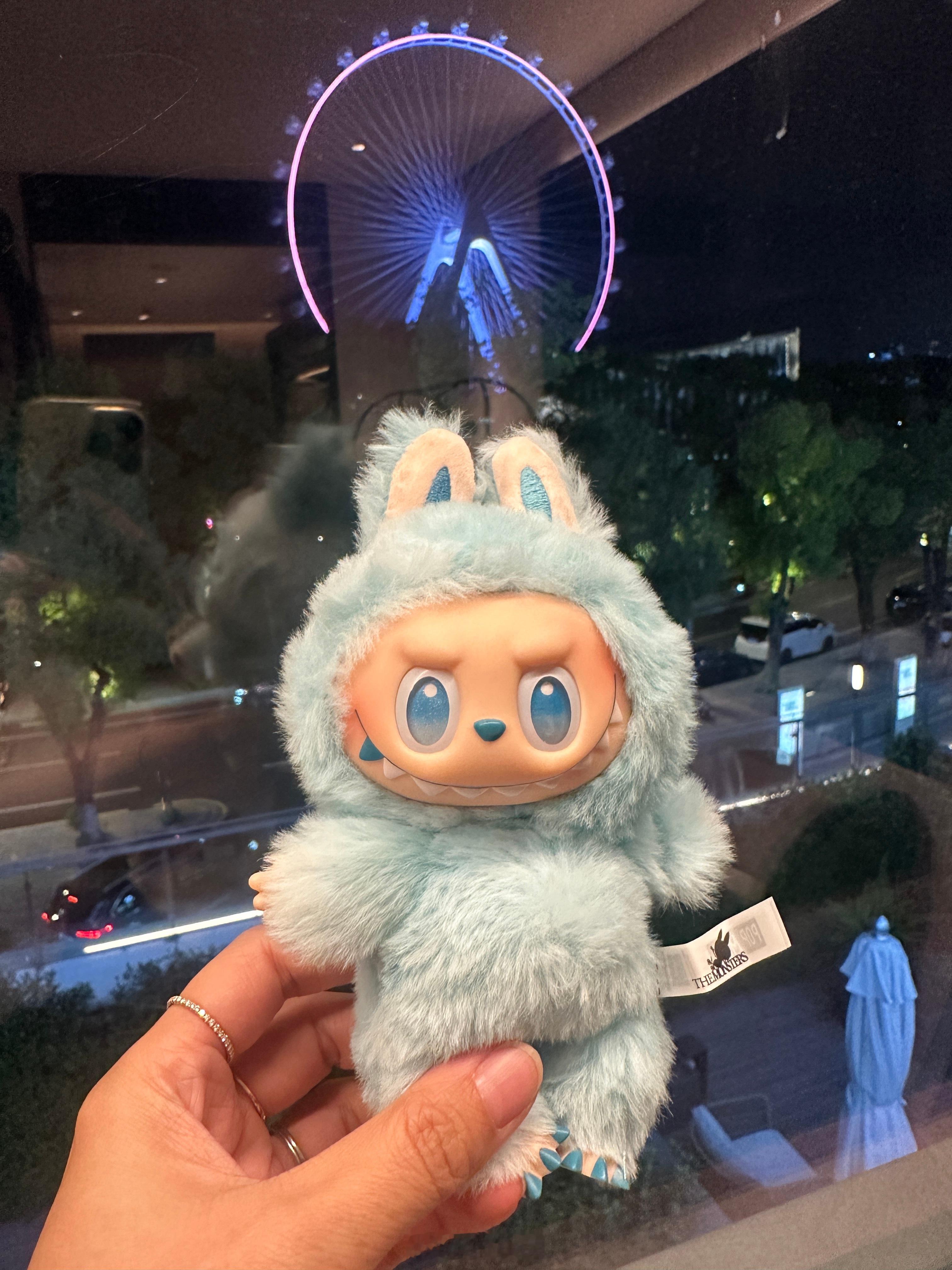 感谢奔驰，玩卧底游戏得到人生第一个labubu[笑而不语]我更喜欢CLA前备箱的