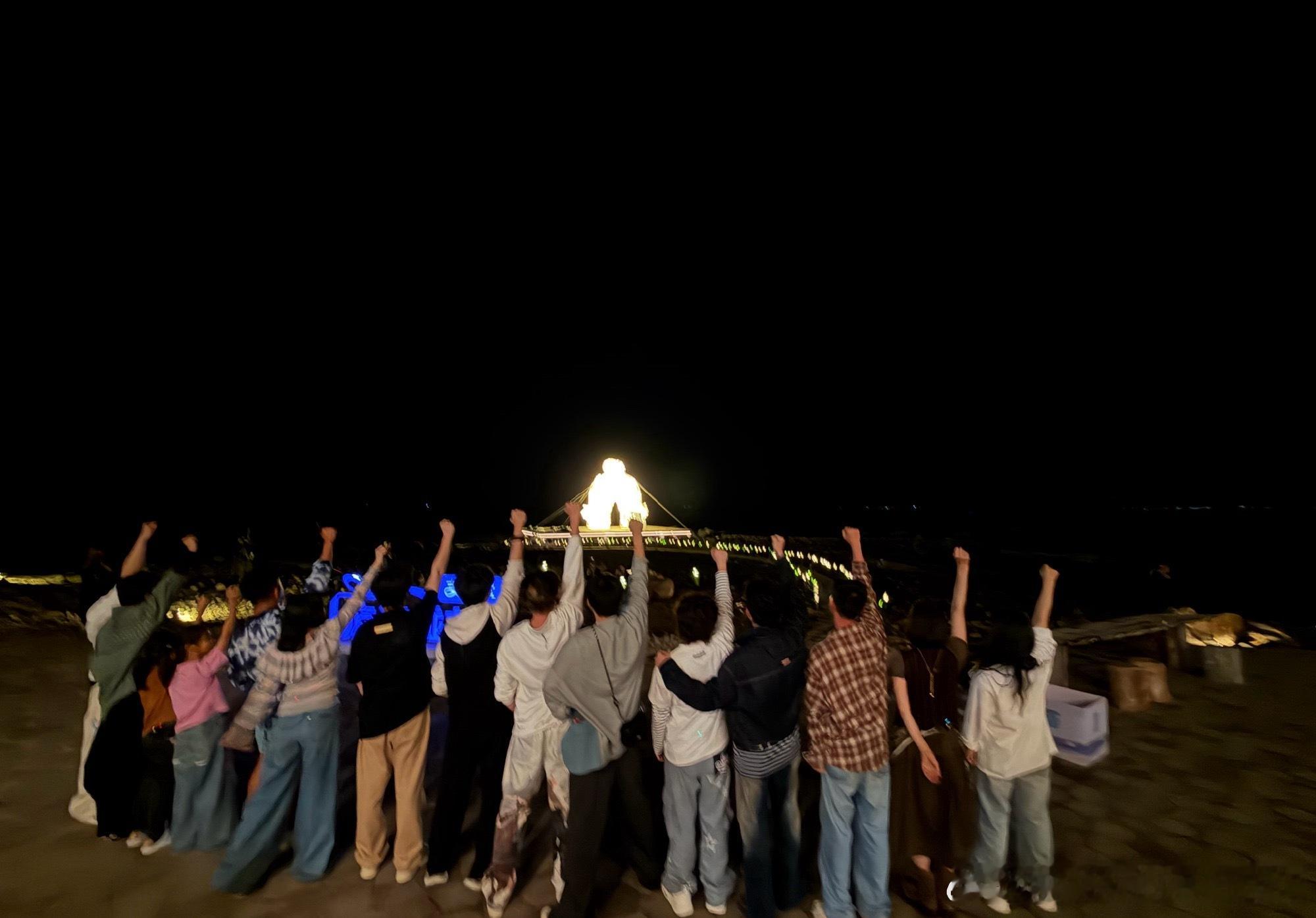 谁懂啊！王鹤棣在客栈里的处事逻辑，真的是智性恋天菜本菜✨王鹤棣完全是智性恋天菜亲