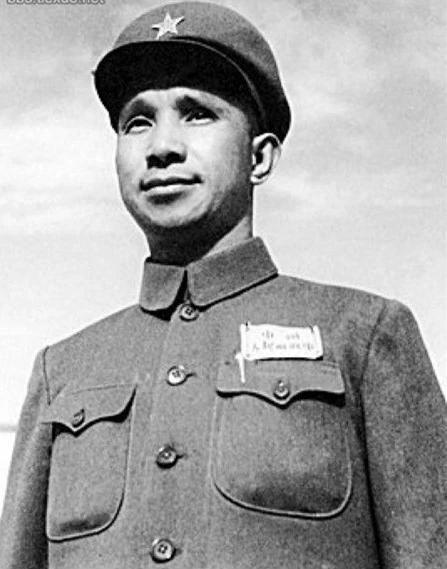 人们说，”无巧不成书“。实际上，历史长河中也有许多巧合的故事。1935年10月，
