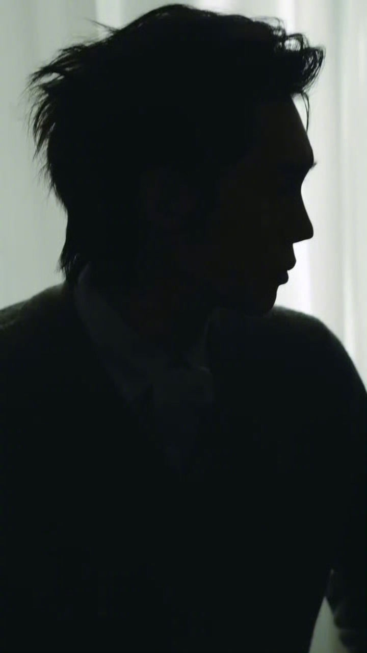 于适  LEON 中文版开季刊封面预告，三月解锁新封，身着Dior 26春夏服饰