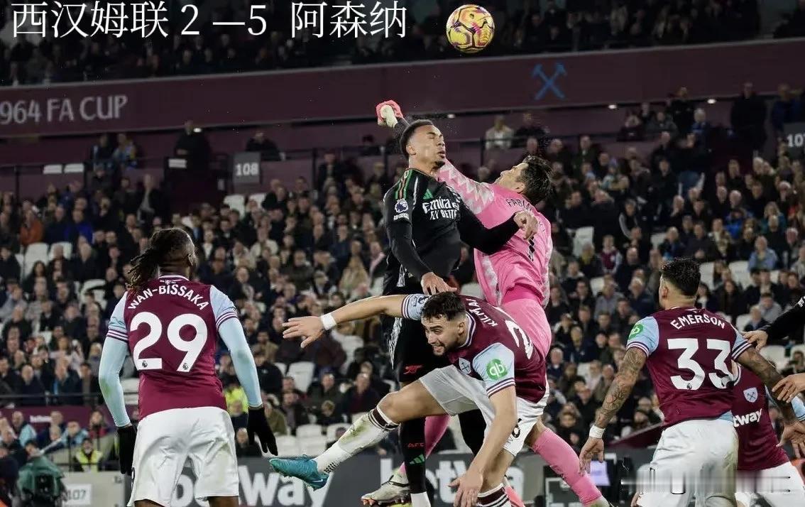 12月1日世界足壇誕生了哪些進球大戰？

🏴󠁧󠁢󠁥󠁮󠁧󠁿英超：西汉