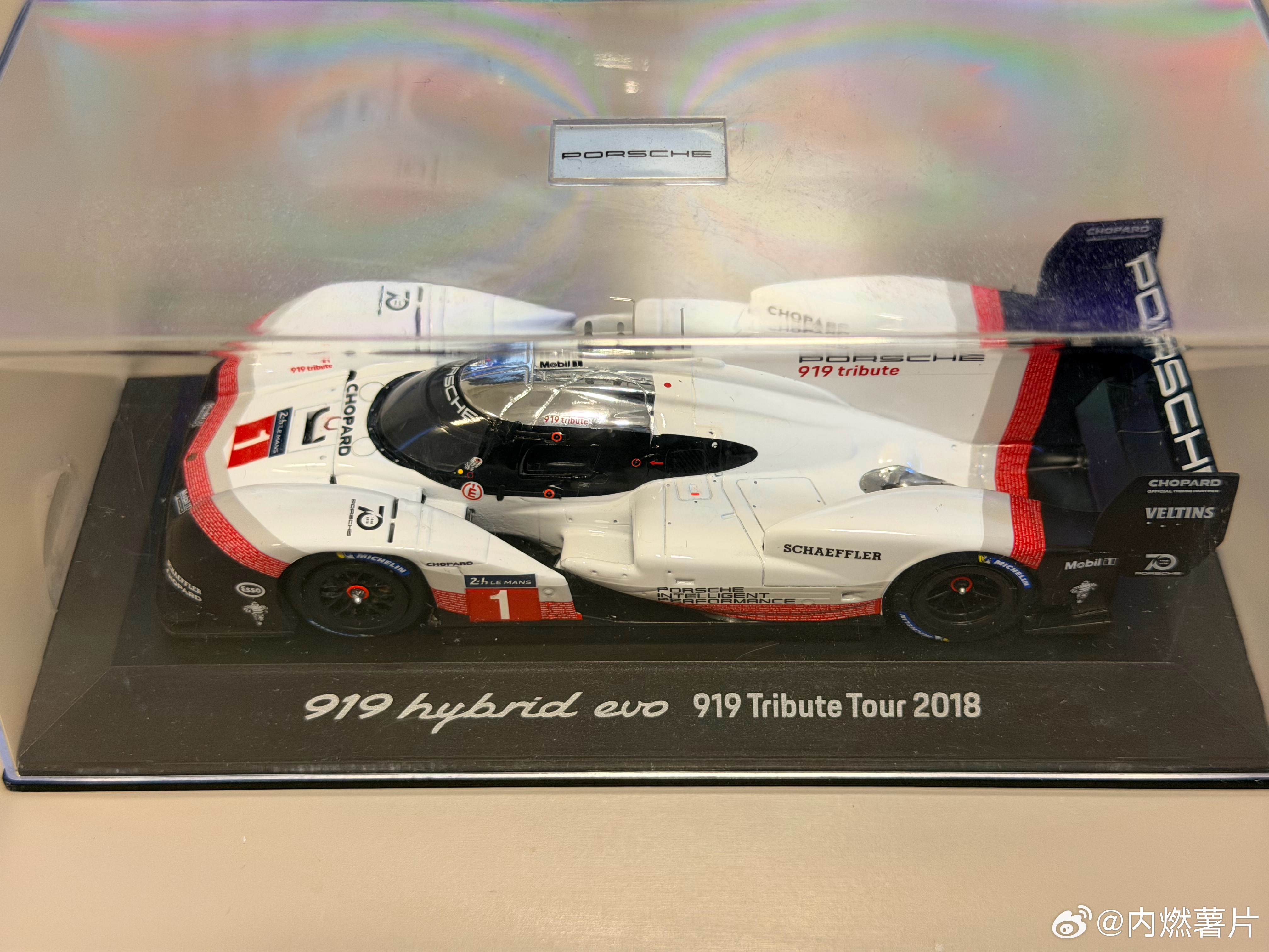 这么多年过去了，919 EVO 依旧不可战胜。我认为和梅奔 W11 并列汽车运动