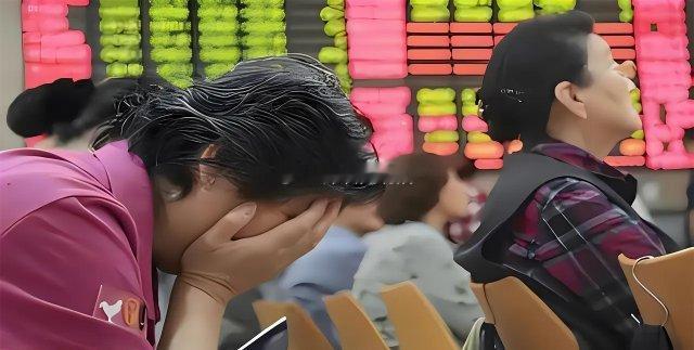 周三A股如期缩量走低，周四A股能收复4000点吗？还是将继续走低呢？一、今天A股
