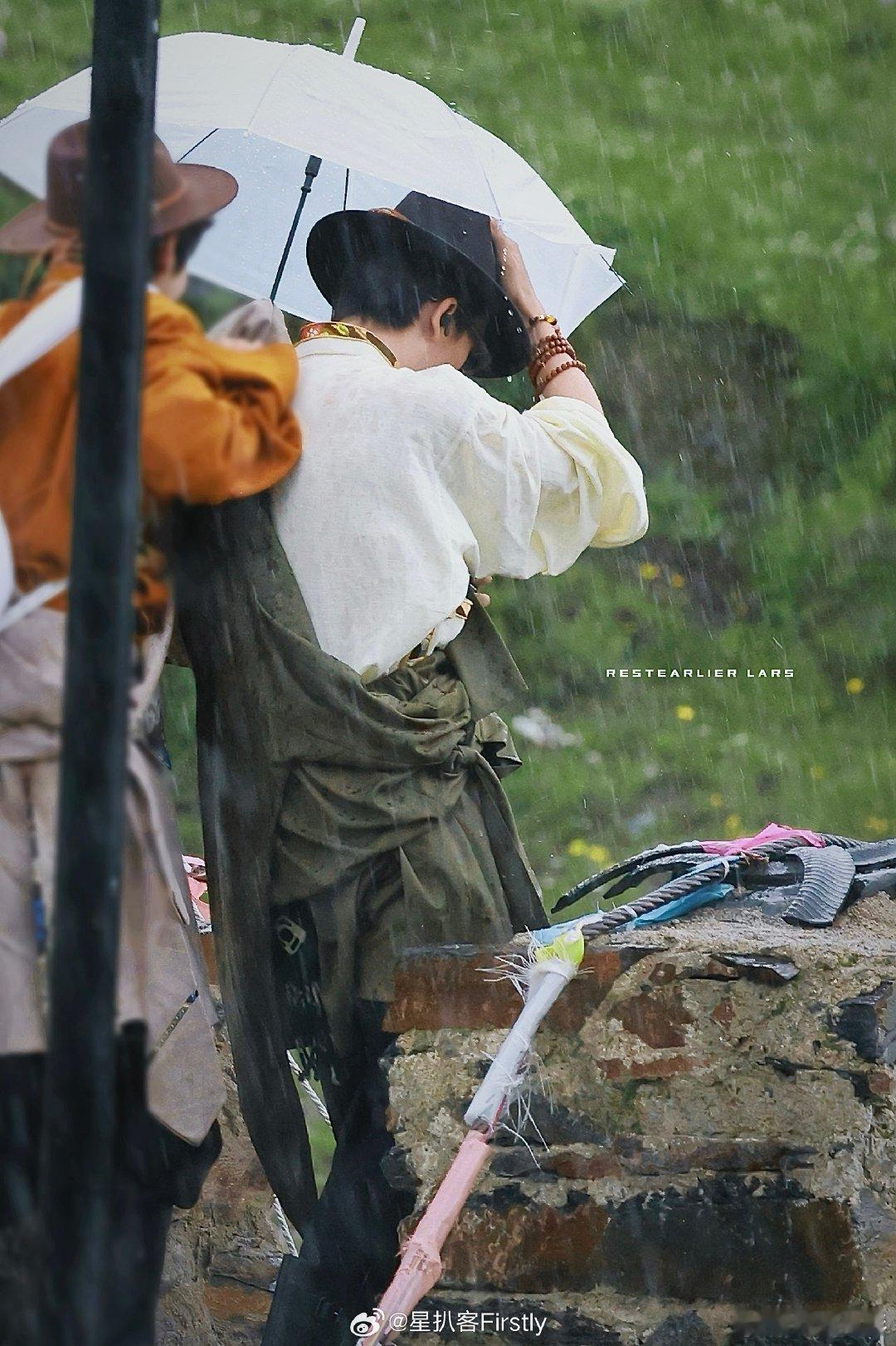 #黄子弘凡和曹恩齐去的是同一个川西吗# #曹恩齐刚下的大雨还不算拥挤# 曹恩齐这