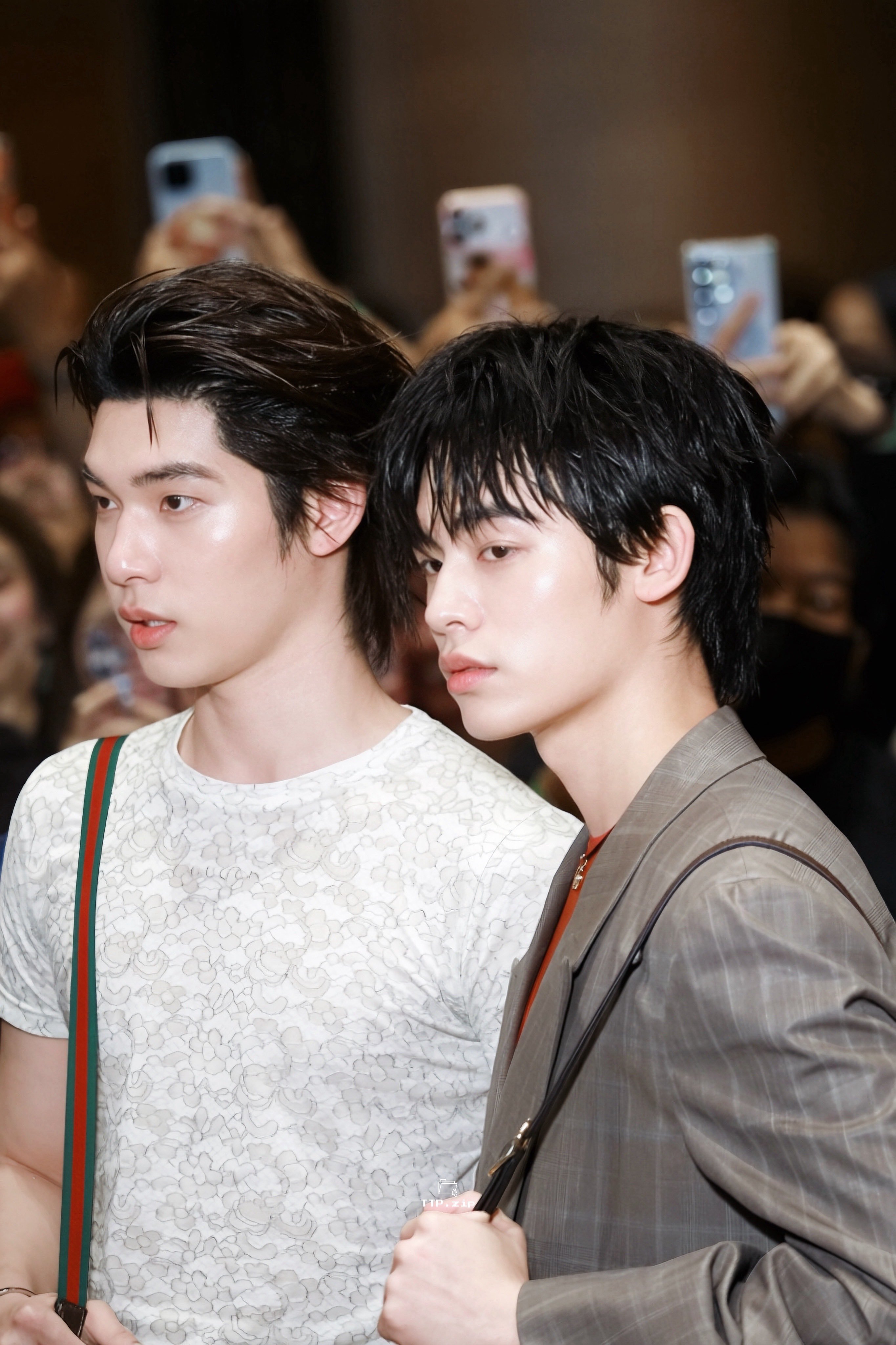 cr.TTP_zipTEETEEPOR NEW ERA WITH GUCCIGu