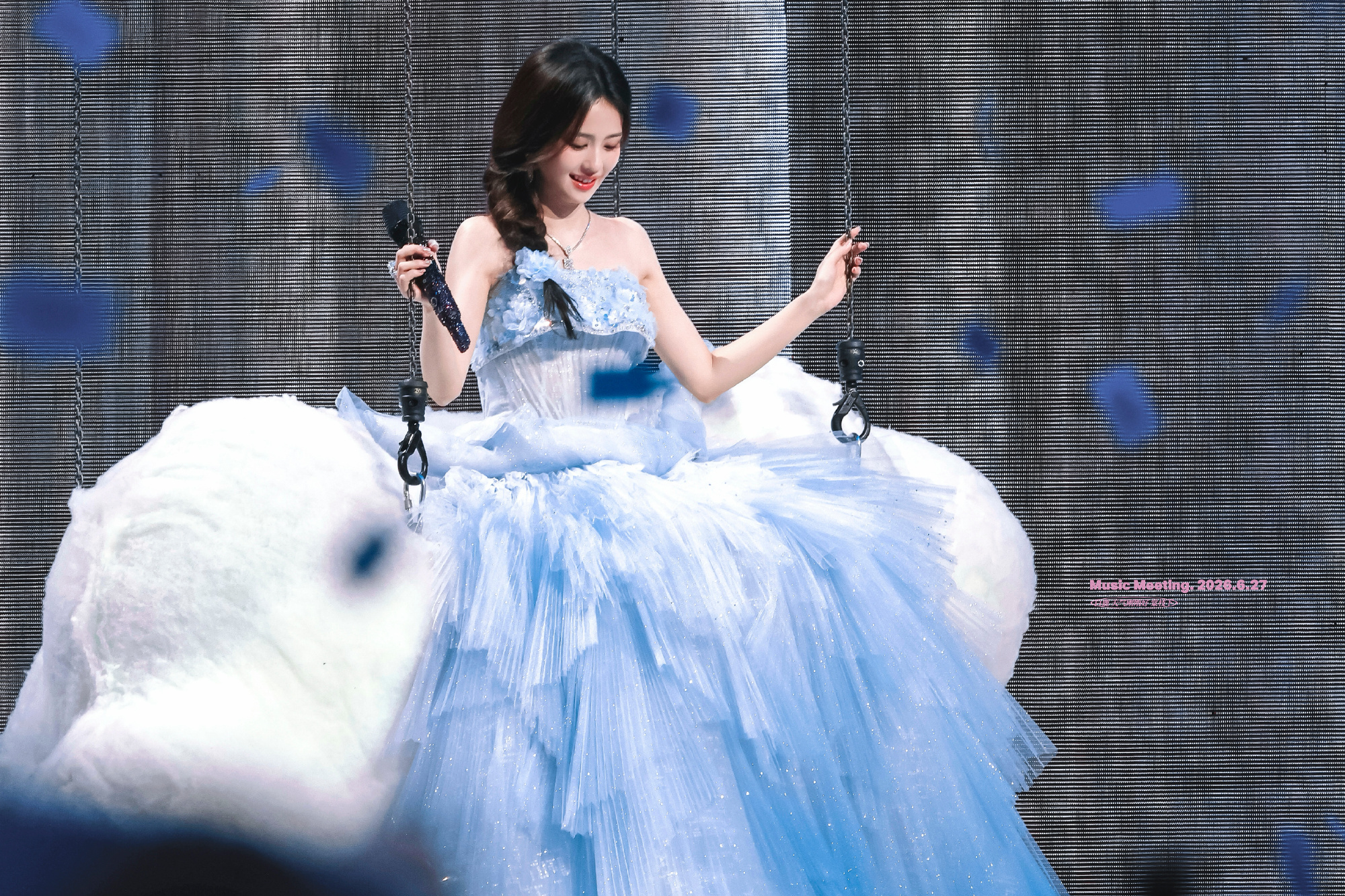 女孩你是天使吧 