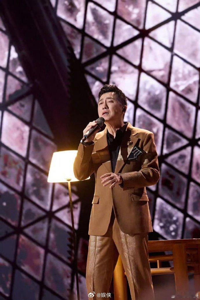 庾澄庆正是记仇的年纪 《声生不息》熟人局也太欢乐了！庾澄庆和ALin妥妥的对抗路