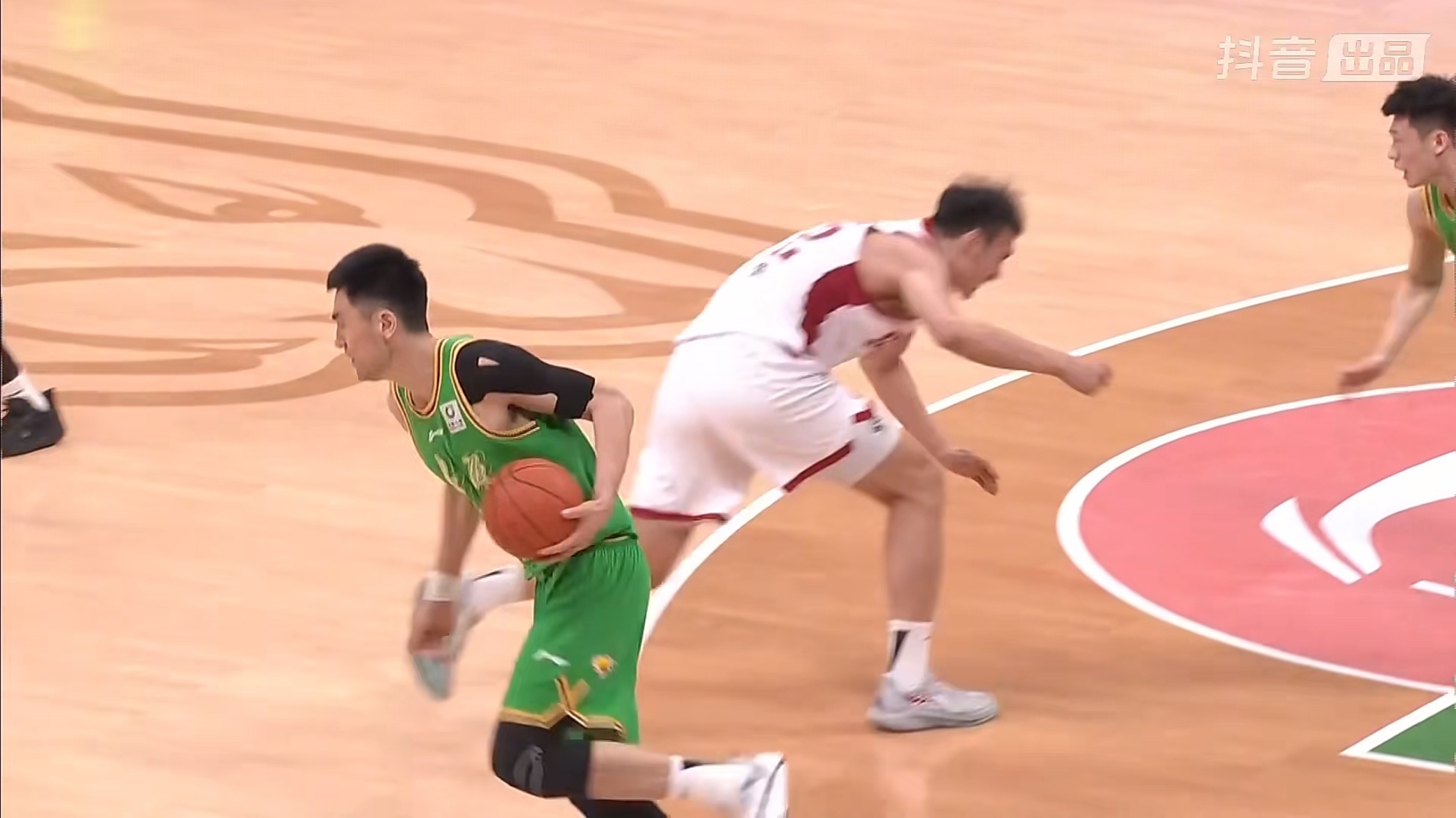 二哥！老将的作用辽宁男篮vs山西男篮辽宁男篮