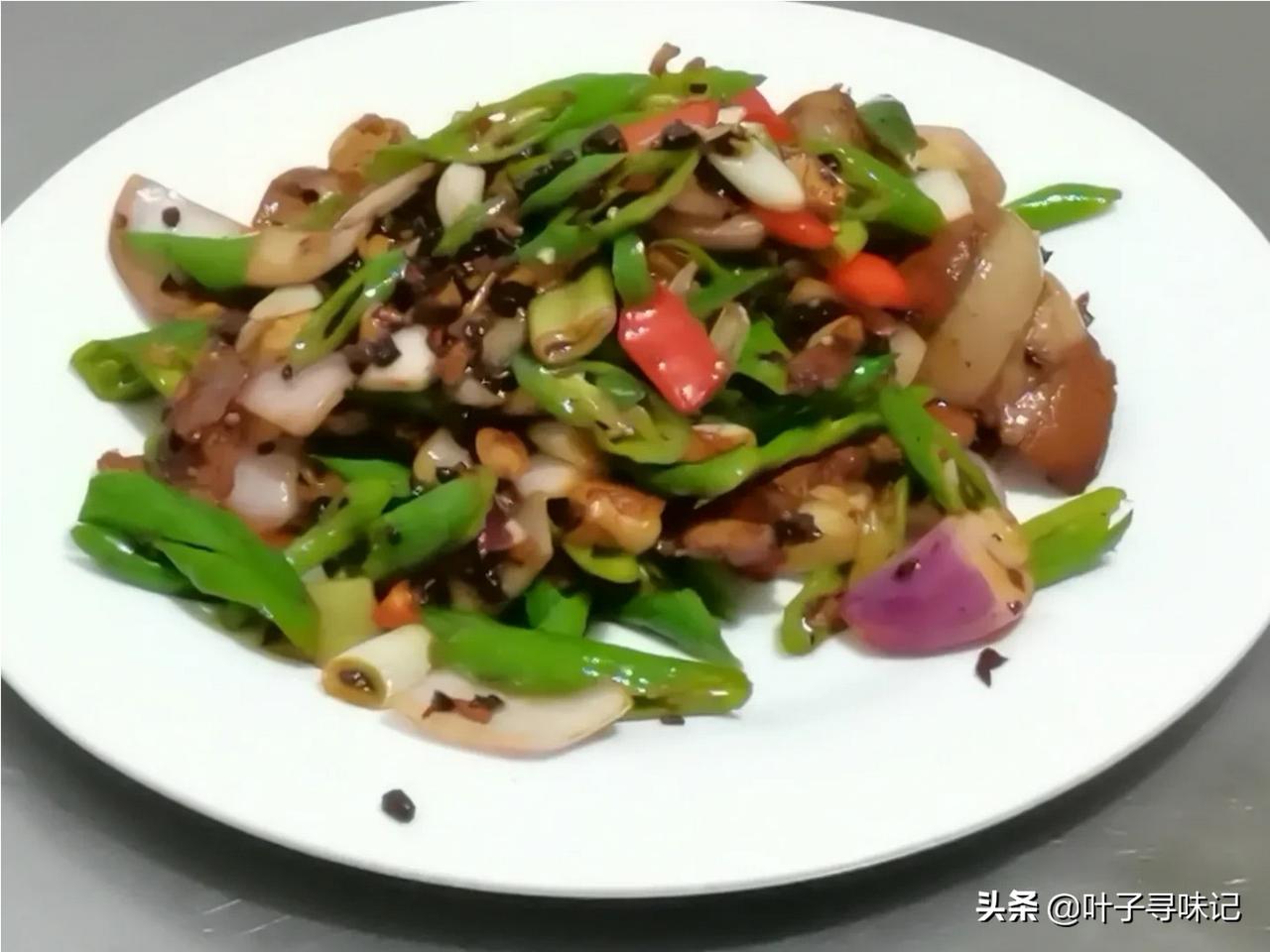 #五月吃什么# 
分享几道自己做的家常菜[可爱]
最普通的食材也能做出美味！
在