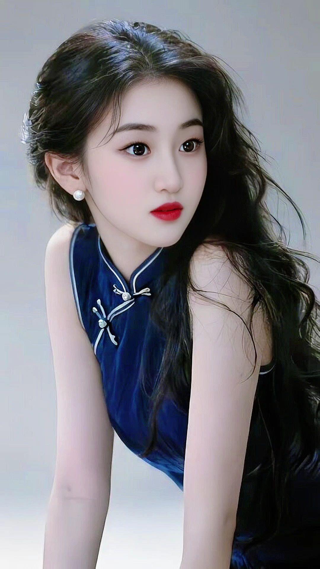 清冷氛围感美女 东方美学韵味 旗袍 高级感少女 长发造型