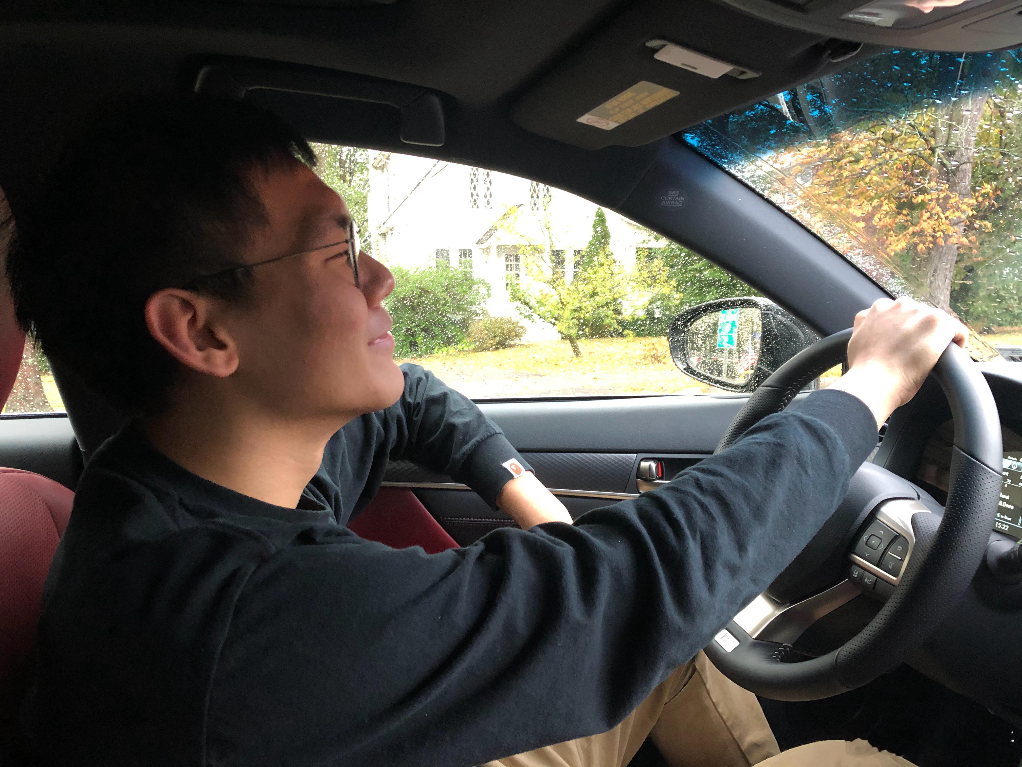 考驾照的人为何变少了我到18岁第一件事就是考驾照而且我爸给我报了一快班好像10天