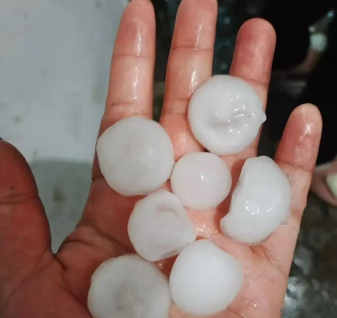 武汉下冰雹了明天无痕师傅忙冒烟 