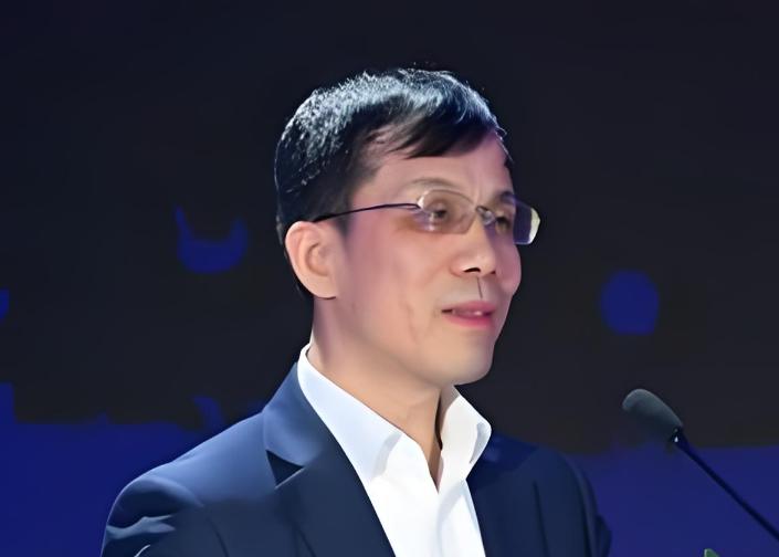 江苏联通总经理彭胜军不当了 但貌似也不是退休！ 
最近，中国联通更换了好几个省公