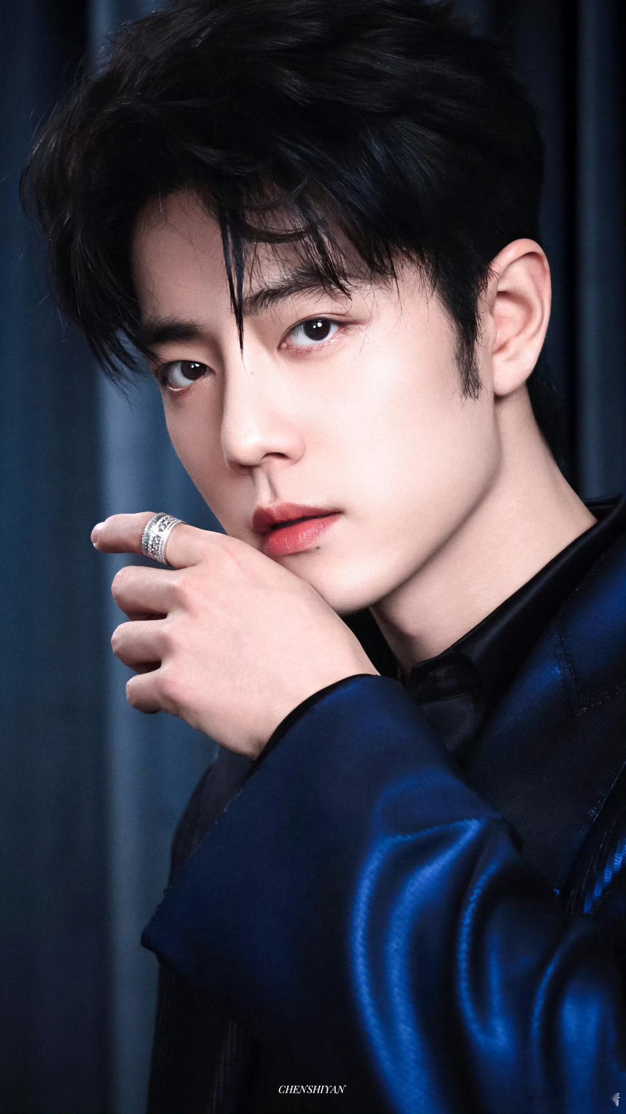 肖战获奖感言恭喜肖战三封微博king，今年三部影视作品爆爆爆，期待《小城良方》和