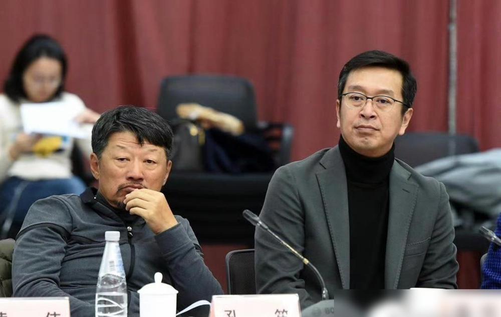 别被那些“行业寒冬”的丧气话骗了，邵氏兄弟刚豪掷45亿砸向正午阳光。

这哪是简