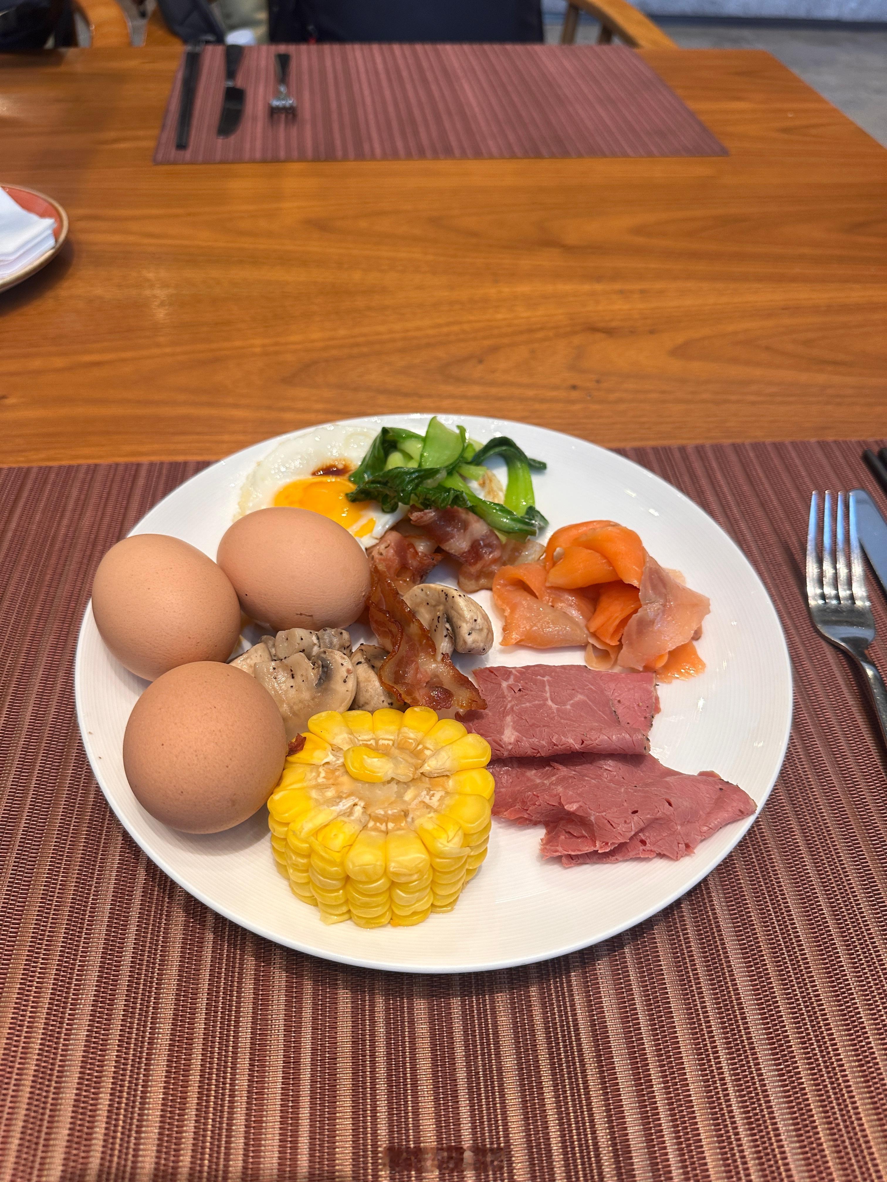 morning今天有两件大事要干啊，首先终于能开上铂智7了，很期待实际的驾驶体验