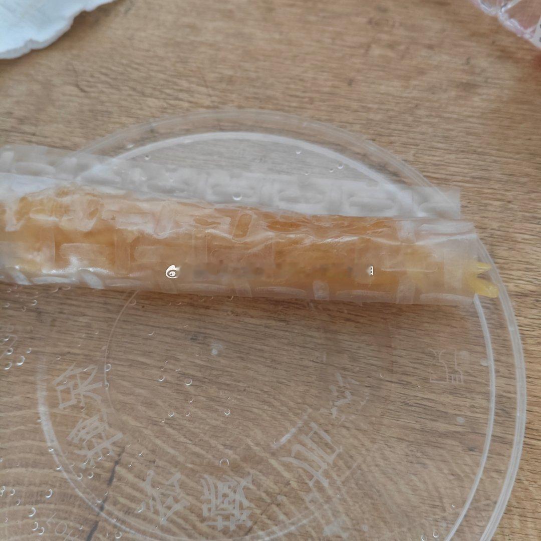 今天自己买了生玉米，生土豆，生薯条。做了一天的碳水给自己吃。 