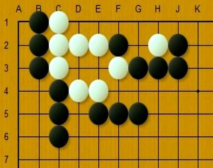 实力测试：黑先，能否杀白？白棋一线要做眼，二线要断，黑棋看似已无计可施，但只要发
