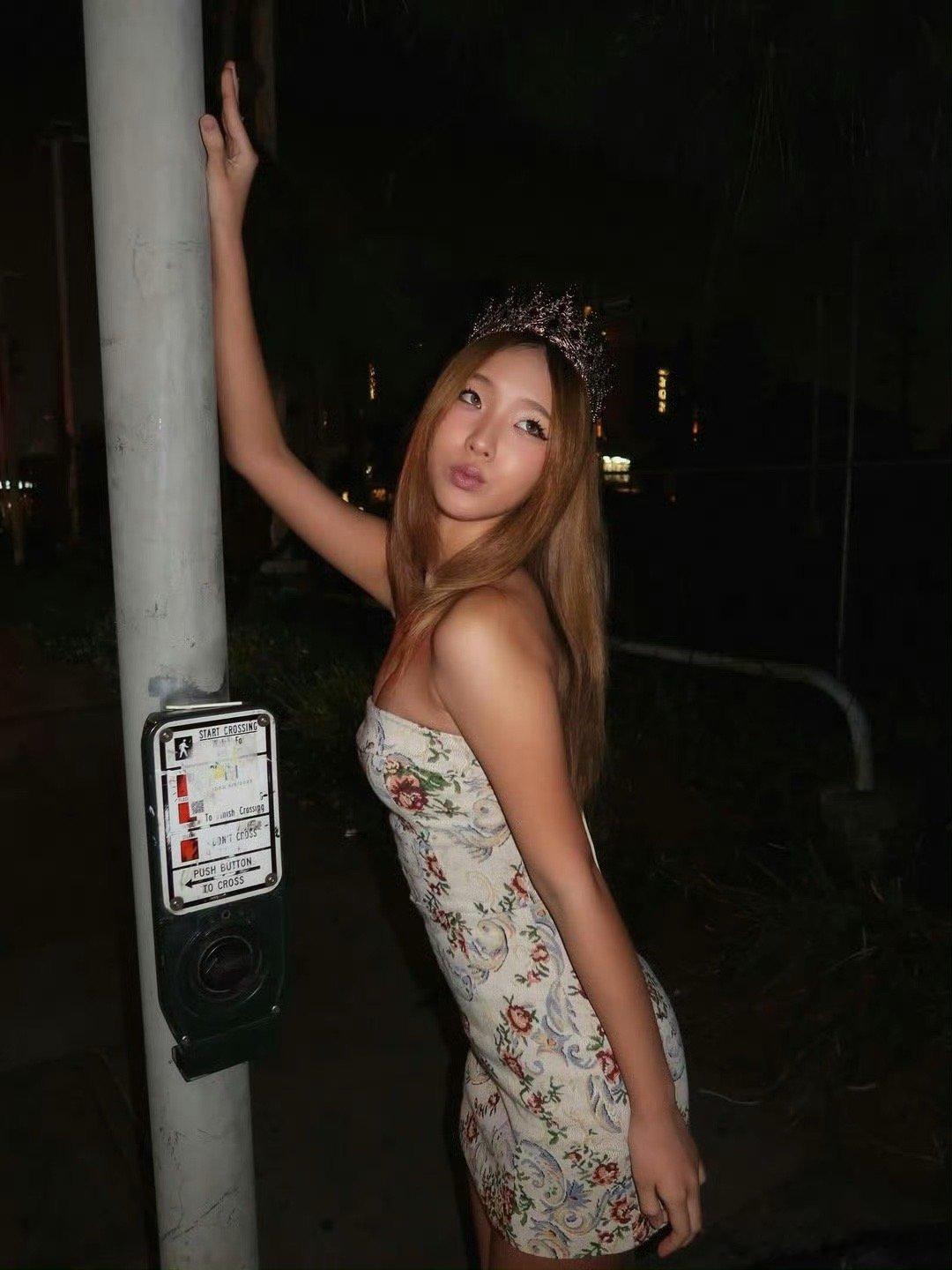 小s大女儿皇冠造型小s大女儿elly戴皇冠 好看 ​​​