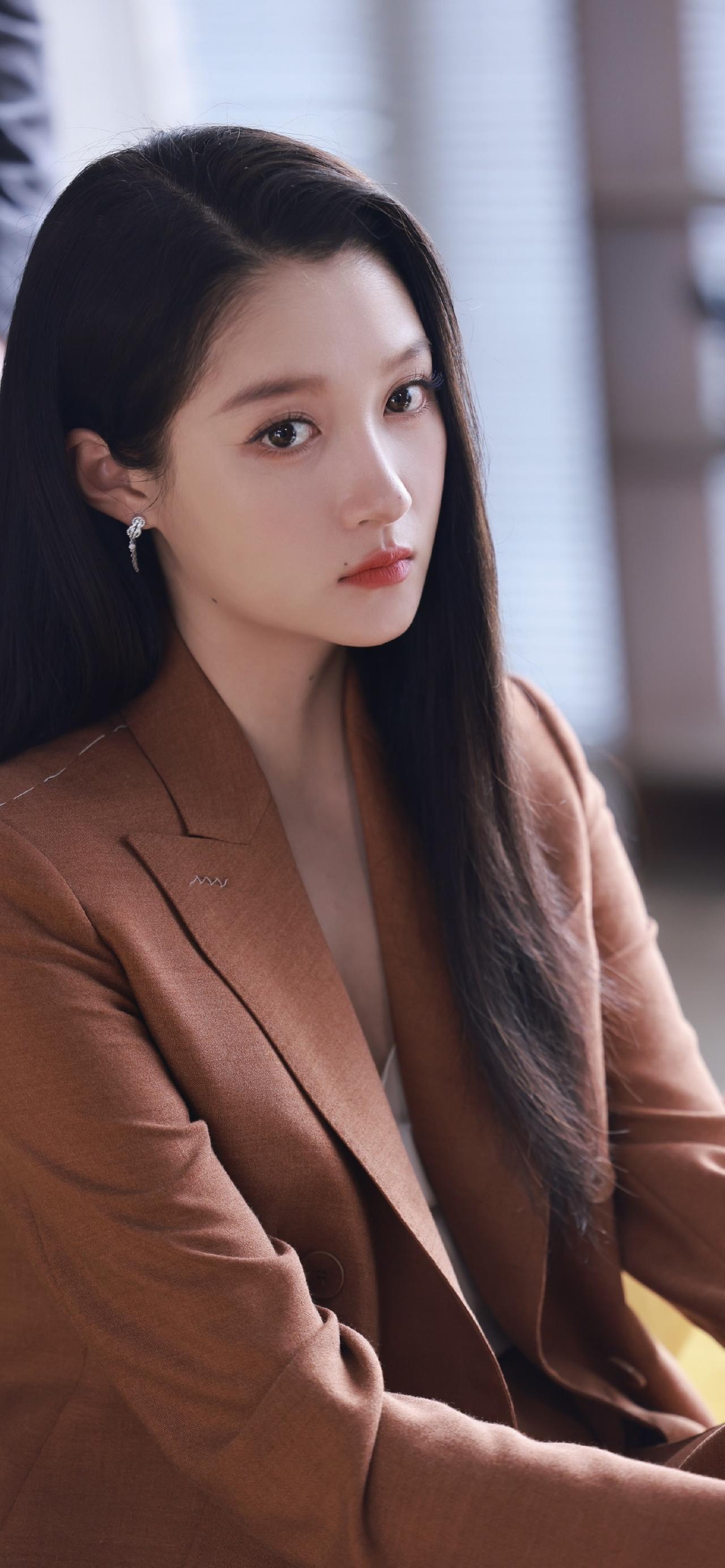 美女壁纸-第5917期-关晓彤