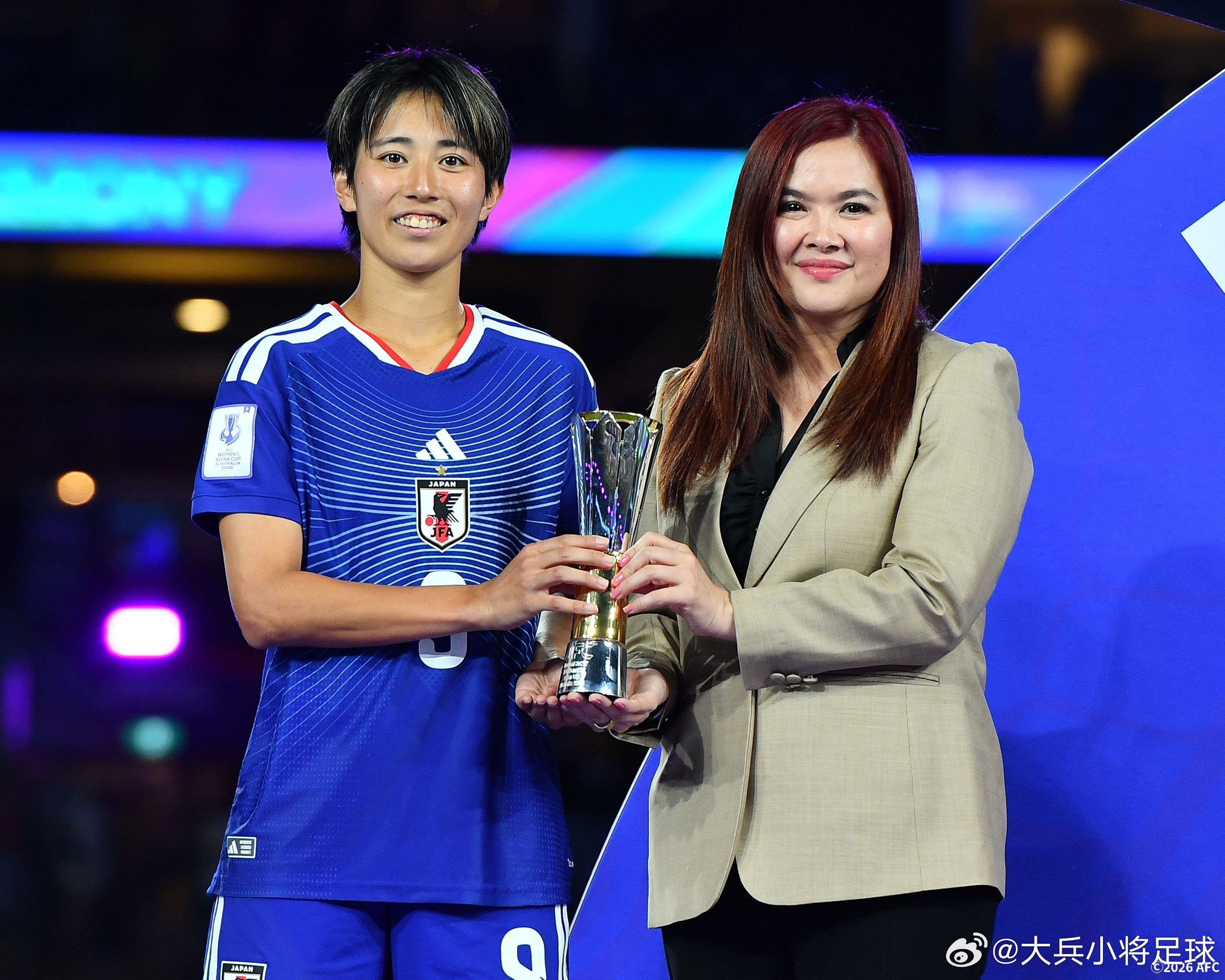 女足亚洲杯 植木理子以6粒进球荣膺本届赛事最佳射手奖。高效、精准，她在有限时间内