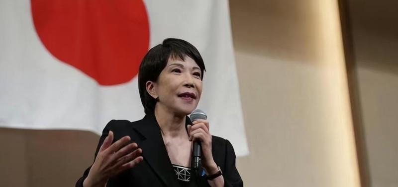 高市早苗现在的情况，跟英国的特拉斯有些相似，但高市的情况，比特拉斯还严重一些，当