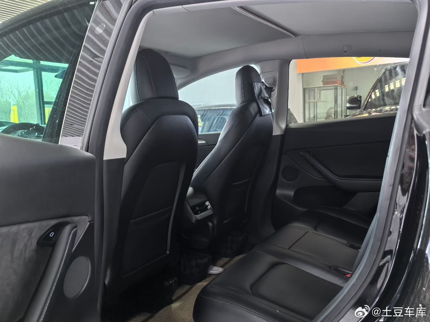 再收一台特斯拉Model Y2022款后驱标续2022年上牌 11万公里价格13