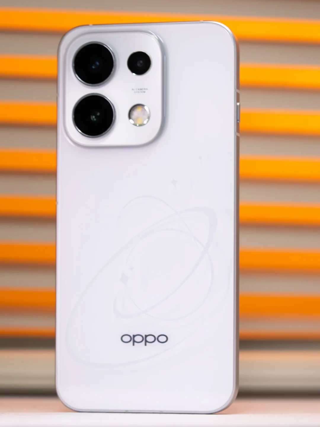 OPPO Reno16 Pro 背板太炫了