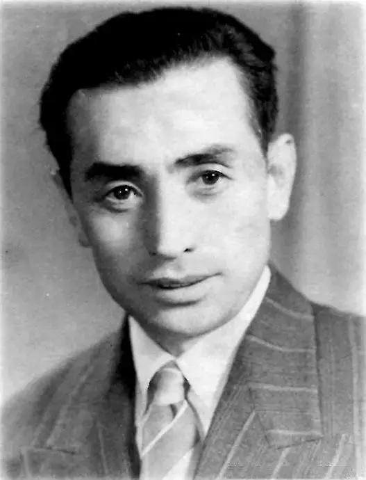 马陋夫，长影配音演员——1922年生，回族，吉林省吉林市人。1950年考入东影演