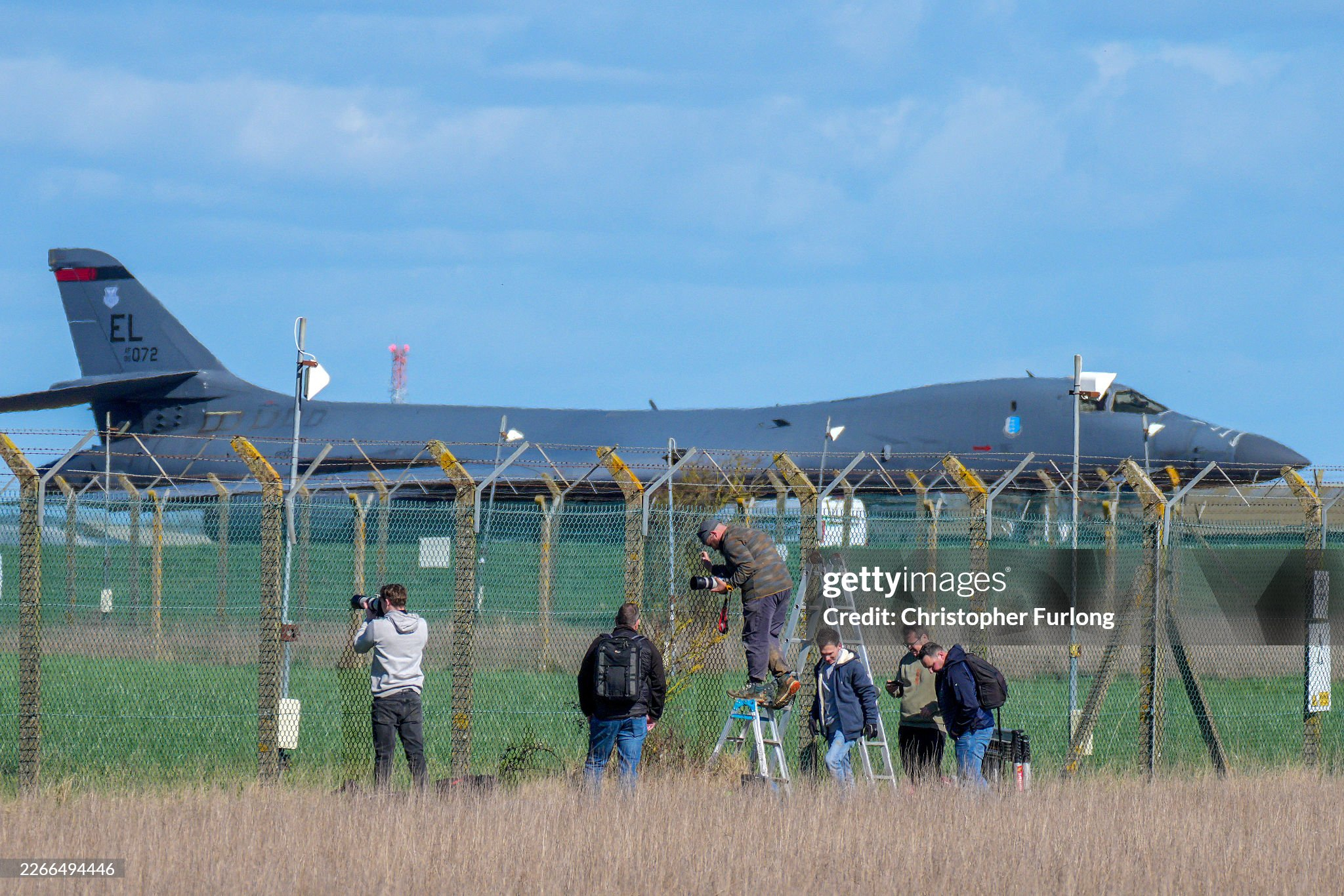 3月14日，飞机观察员和航空爱好者在英国费尔福德皇家空军基地（RAF Fairf