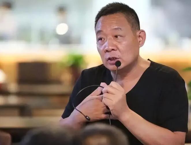 太晚了！胖东来官宣撤场后，房东疯狂让步求和，结果被彻底拒绝

很多人看到这儿第一