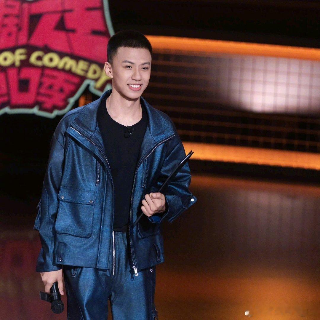 付航脱口秀1000张黄牛票无法入场付航上海脱口秀专场风波，全场1300张门票近八