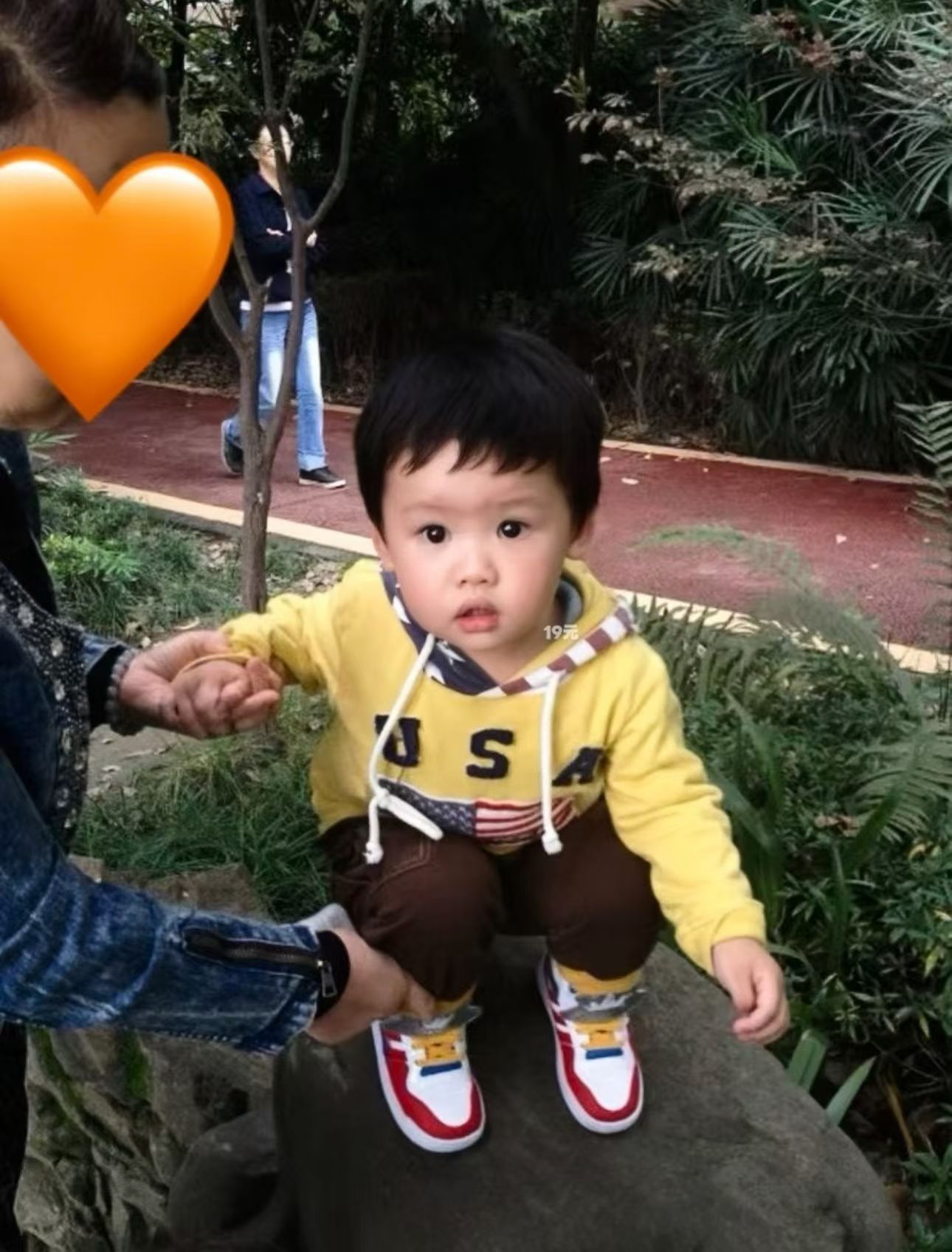 猪儿生日结束我来🈷️点然毒然唯呀 ts和tss全否定的来[鼓掌] 大家路过可以