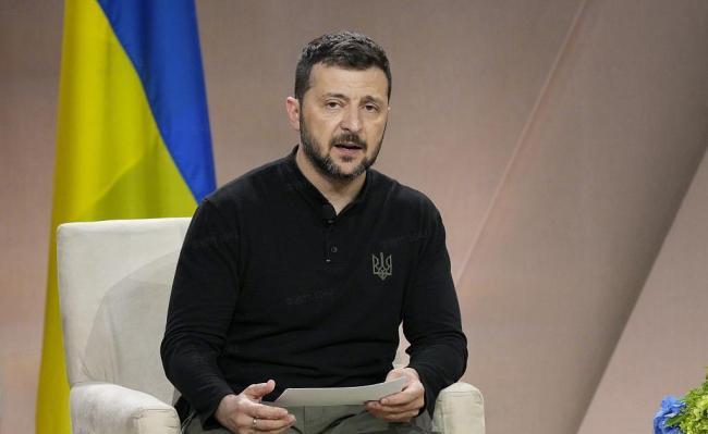 世界上没有任何人有资格嘲笑乌克兰的总统泽连斯基，原因非常简单，那就是他带着乌克兰