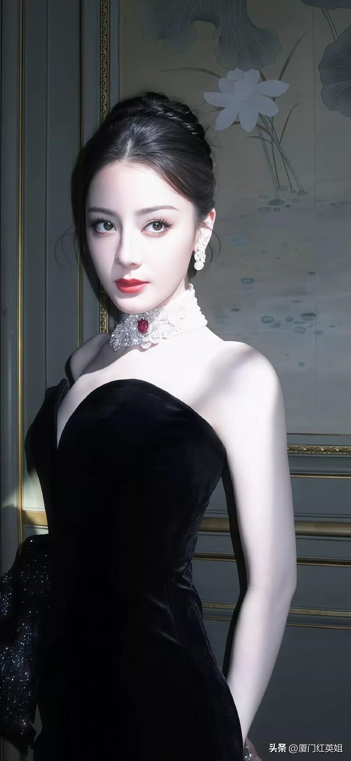 真是命
33岁的演员迪丽热巴
在迪拜转机行程中遭遇战争突发
迪丽热巴也成了2万多