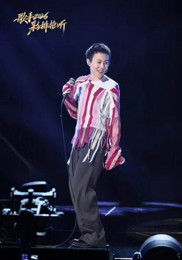 窦靖童管他什么音乐编曲 这版《管他什么音乐》的编曲太有灵气了！把电子乐的迷幻律动