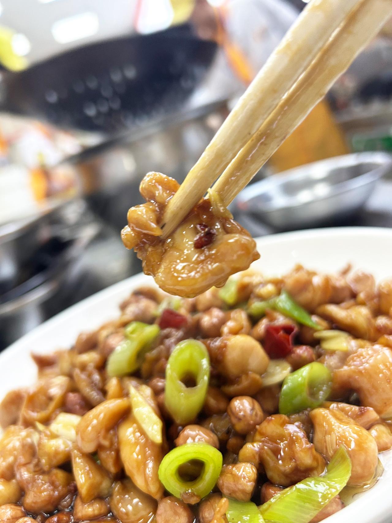 家常美味：香辣花生鸡丁，下饭神器！辣宫保鸡丁 脆辣子鸡丁