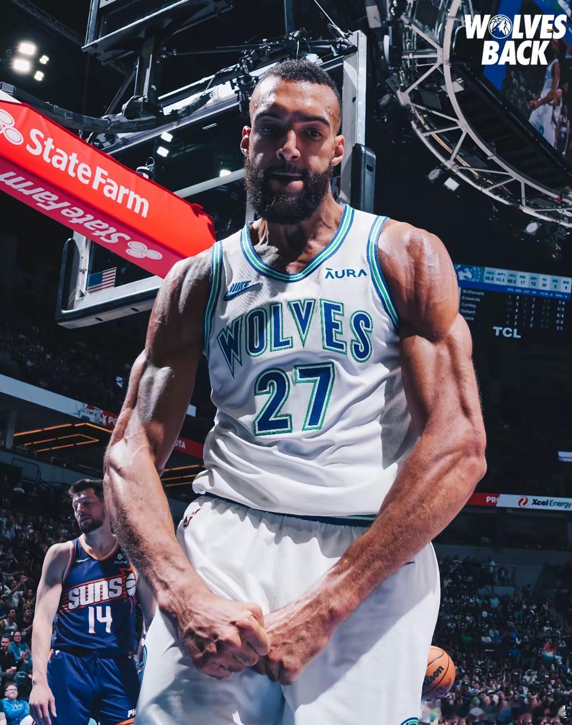 芬奇力挺戈贝尔NBA森林狼森林狼主教练芬奇做客《Road Trippin' Sh
