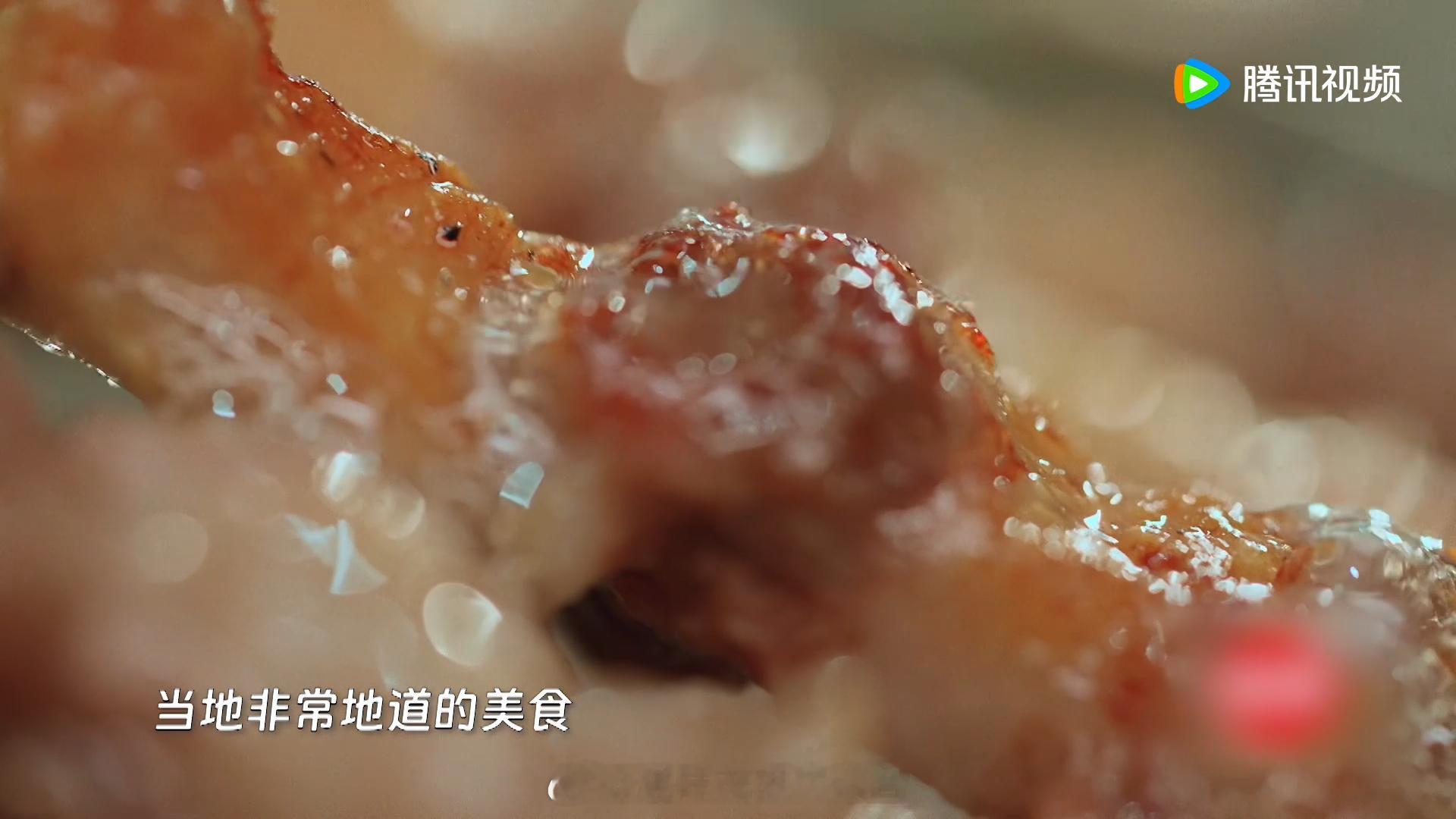 #朋友请吃饭美食镜头#《朋友请吃饭2》是懂得拍摄美食镜头的！隔着屏幕都闻到了香味