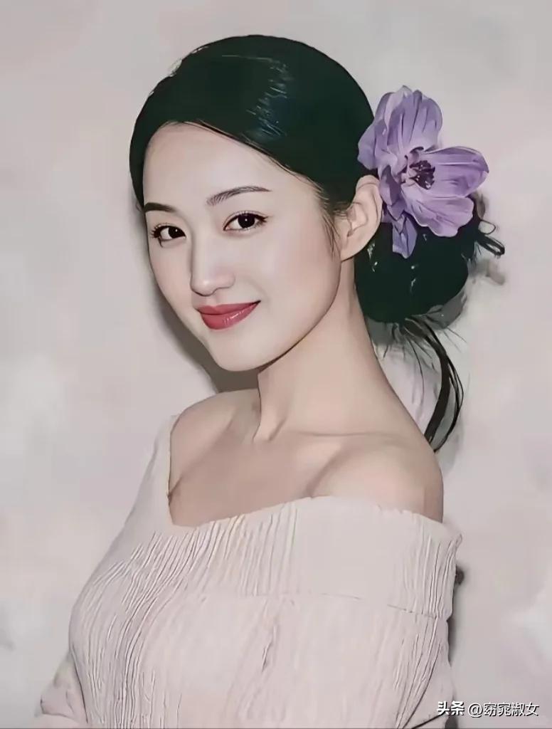 杨钰莹，几代人的梦中情人！
真正的大美人，国色天香，太美了!美女 超级迷人美女 