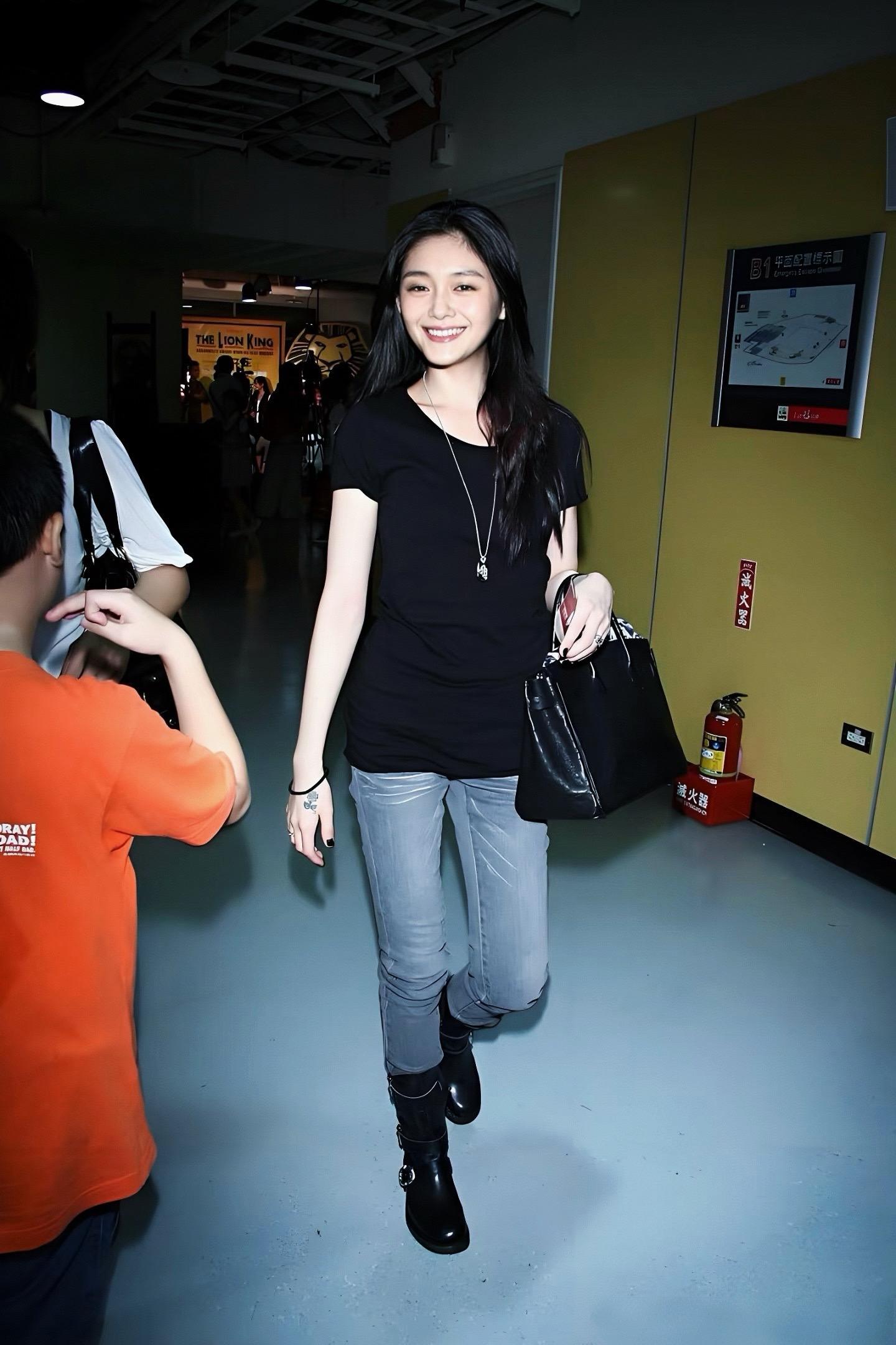 15年前刚刚公布婚讯的大S