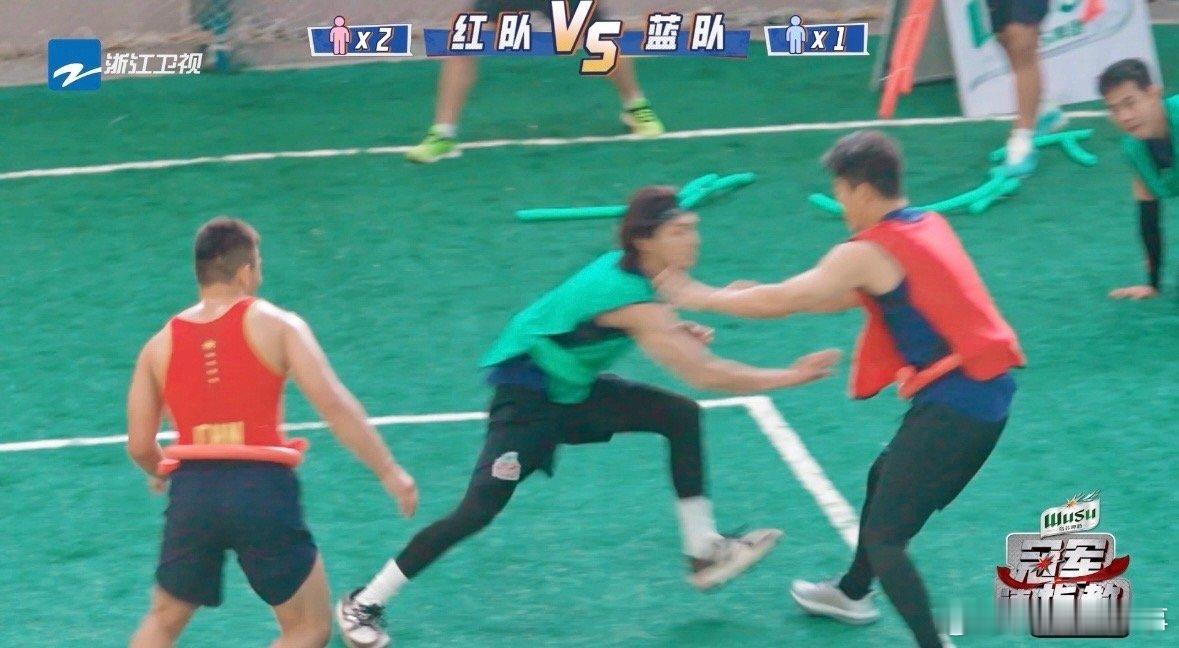 #姚琛1v2秒杀李晨#姚琛这一次也是让我们大家看到了他不一样的一面，而且两个人的