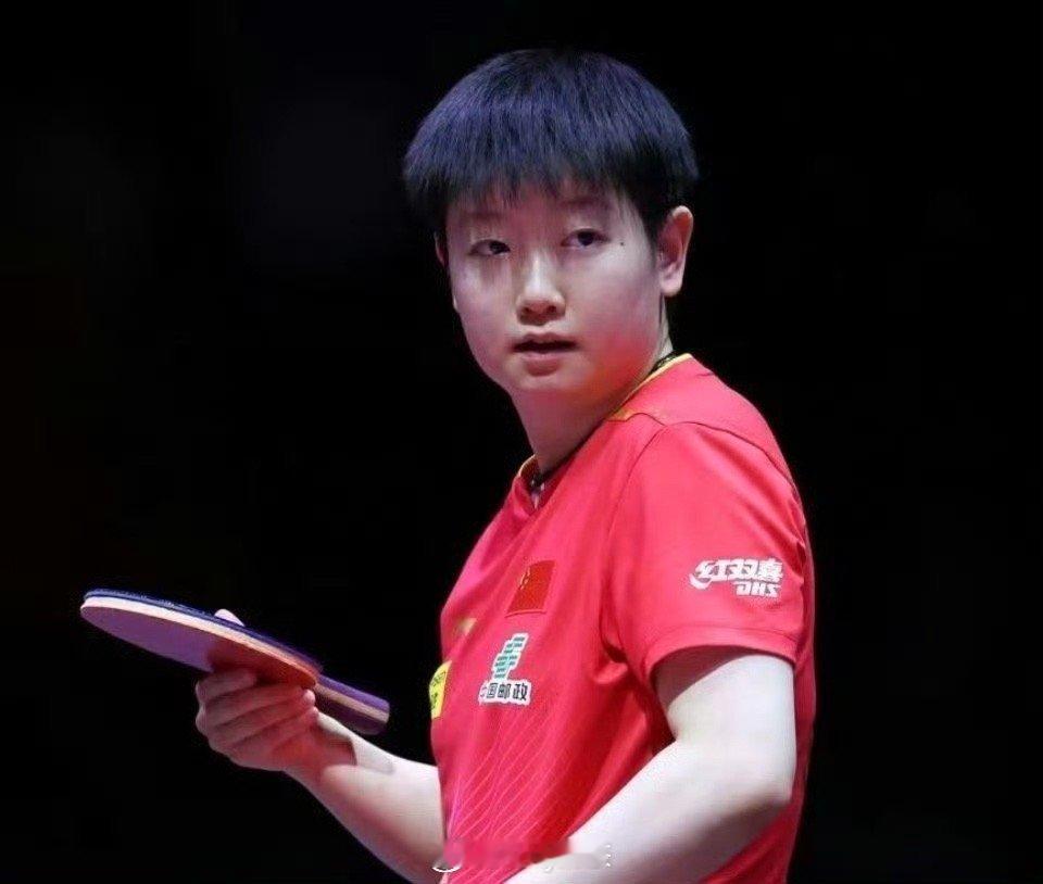 孙颖莎光不只是照亮前方从向往光到理解光，从追逐光到用力发光，这是我们这代人的使命