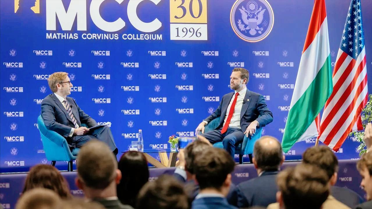 万斯在布达佩斯耍得好开心，干脆额外逗留一天。原本万斯计划4月7日来，8日就走，现